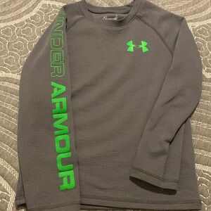 Gray Under Armour long sleeve